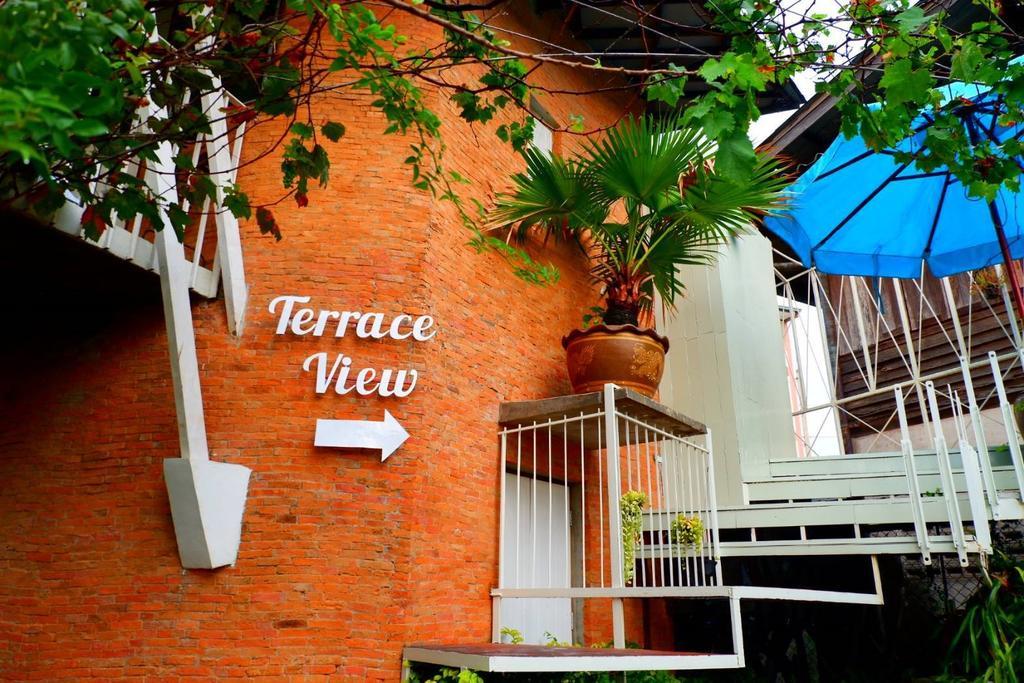 Hy Resort Chonburi Exteriör bild
